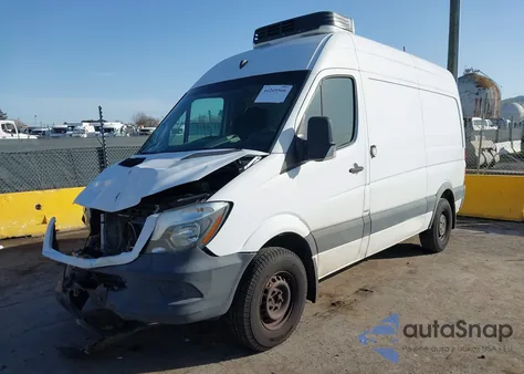 2016 Mercedes-Benz Sprinter 2500 Normal Roof из США, поврежденный, VIN WD3PE7DD2GP326643